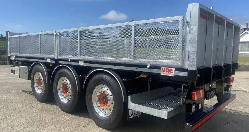 Brick and Block Trailer Brick and Block Trailer
