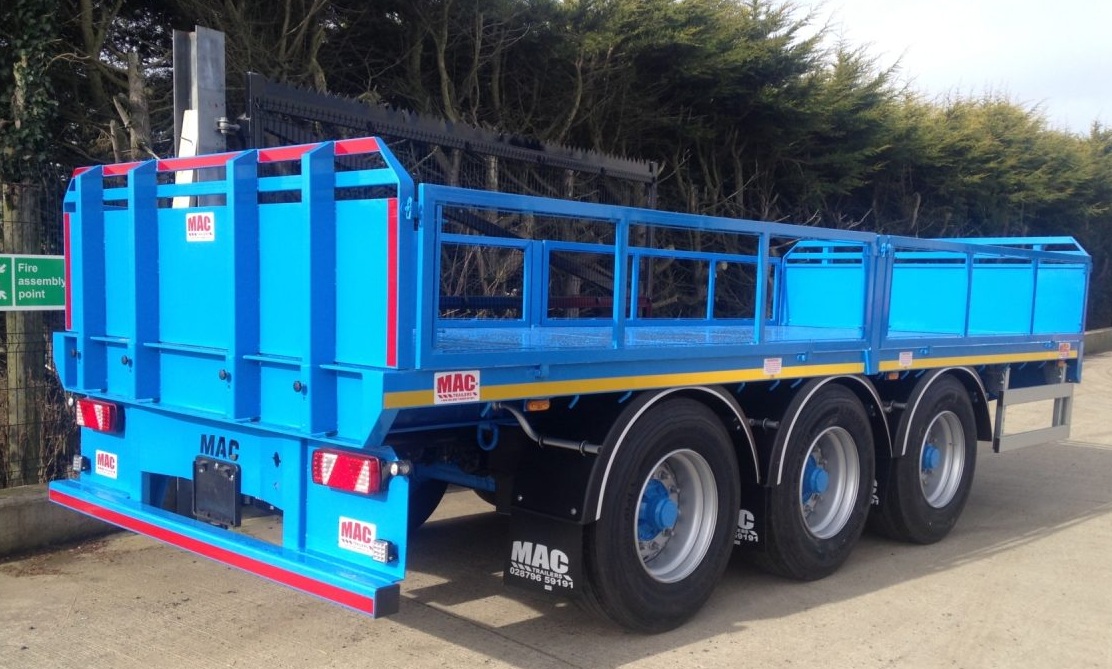 Tail Board with Tarpaulin Dropside Tail Board with Tarpaulin Dropside